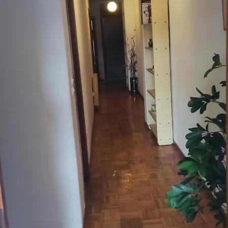 Rosalia Quarto em Acomodações Particulares